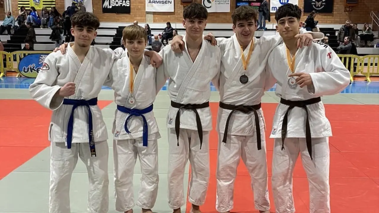 Foto de los cadetes de Judo Samurai. Fotograf&iacute;a: Escuela Judo Samurai.