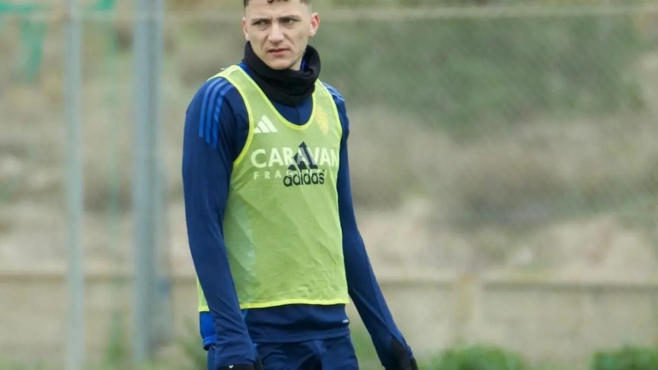 Mathis Lemeray, durante un entrenamiento con el Deportivo Arag&oacute;n. Fotograf&iacute;a: Sport Arag&oacute;n.