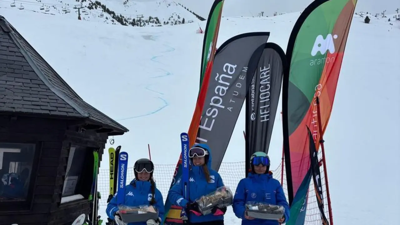 Podimun de las chicas que participaron en la prueba de gigante, en Formigal. Foto: Aram&oacute;n Formigal