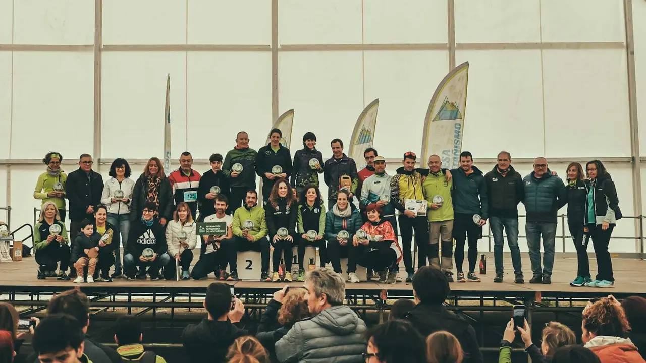 Ganadores del I Trofeo de Marcha N&oacute;rdica Ciudad de Utebo. Foto: FAM