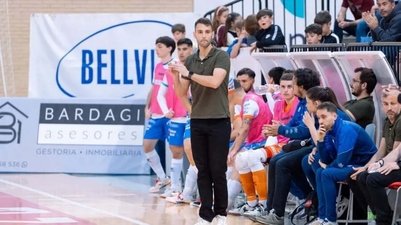 Jorge Palos, entrenador de Wanapix Zaragoza, pide tensi&oacute;n a los suyos para acabar la liga de la forma posible. Foto: Alejandro Meavilla