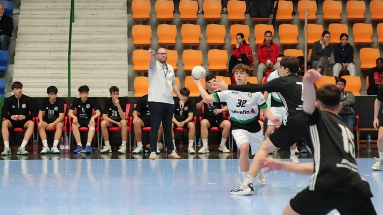 BM Dominicos clasifica a cuatro equipos para las finales escolares del 26 de abril.