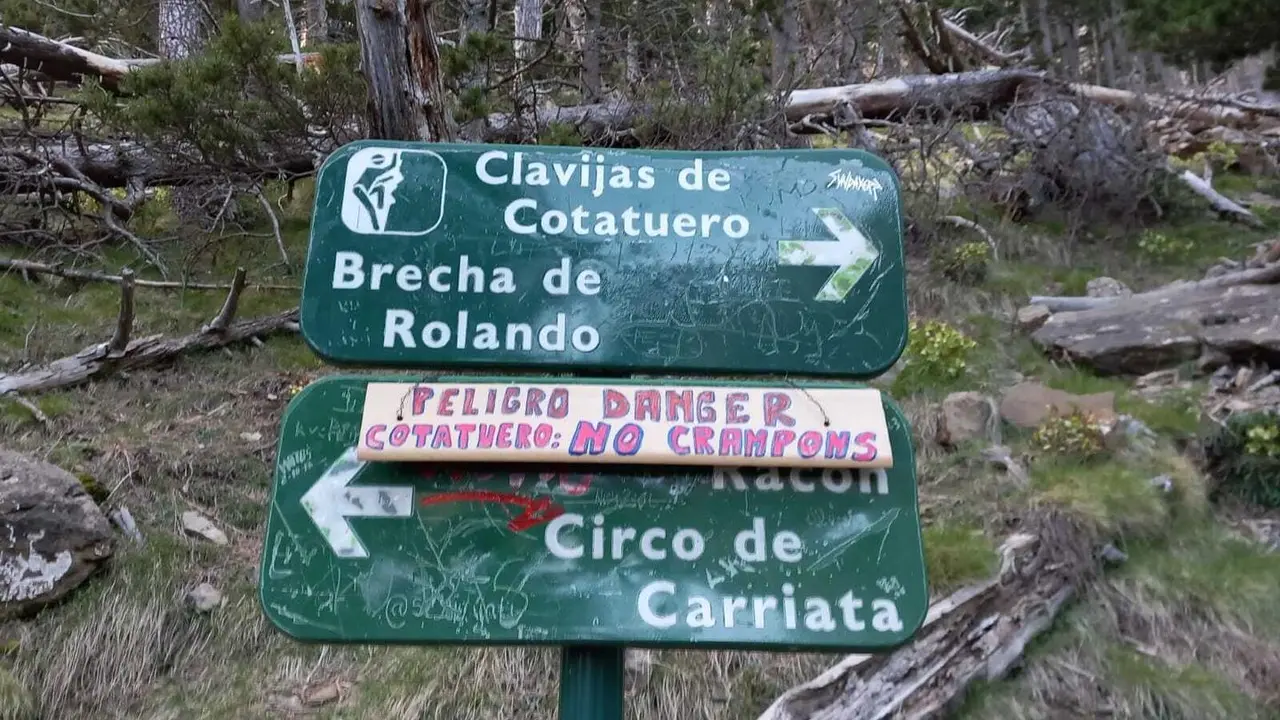 Imagen de una de las se&ntilde;ales que advierten del corte de las clavijas de Cotatuero. Foto: Cedida