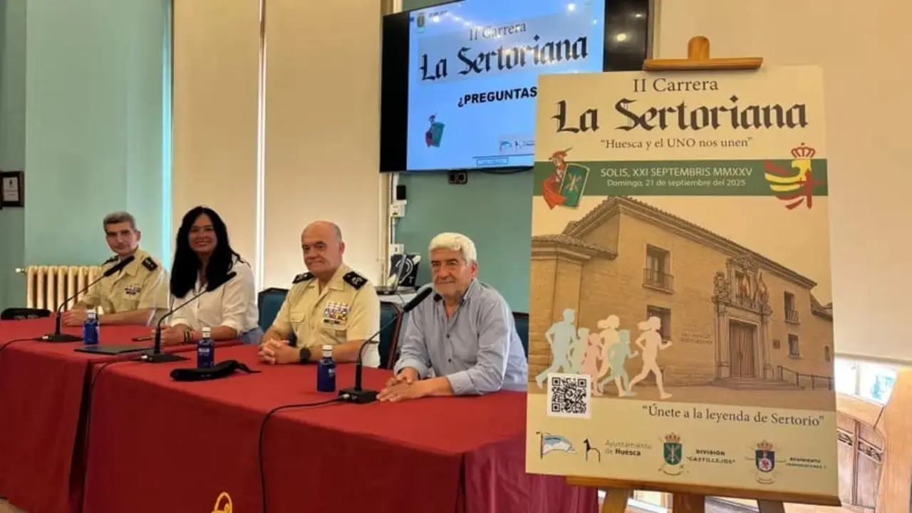 Presentaci&oacute;n de la II Carrera &lsquo;La Sertoriana&rsquo; que se celebrar&aacute; el 21 de septiembre en Huesca. Foto: Ayto. de Huesca