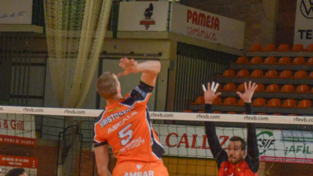 Hristoskov con la camiseta del Pamesa Teruel. Foto: RFEVB