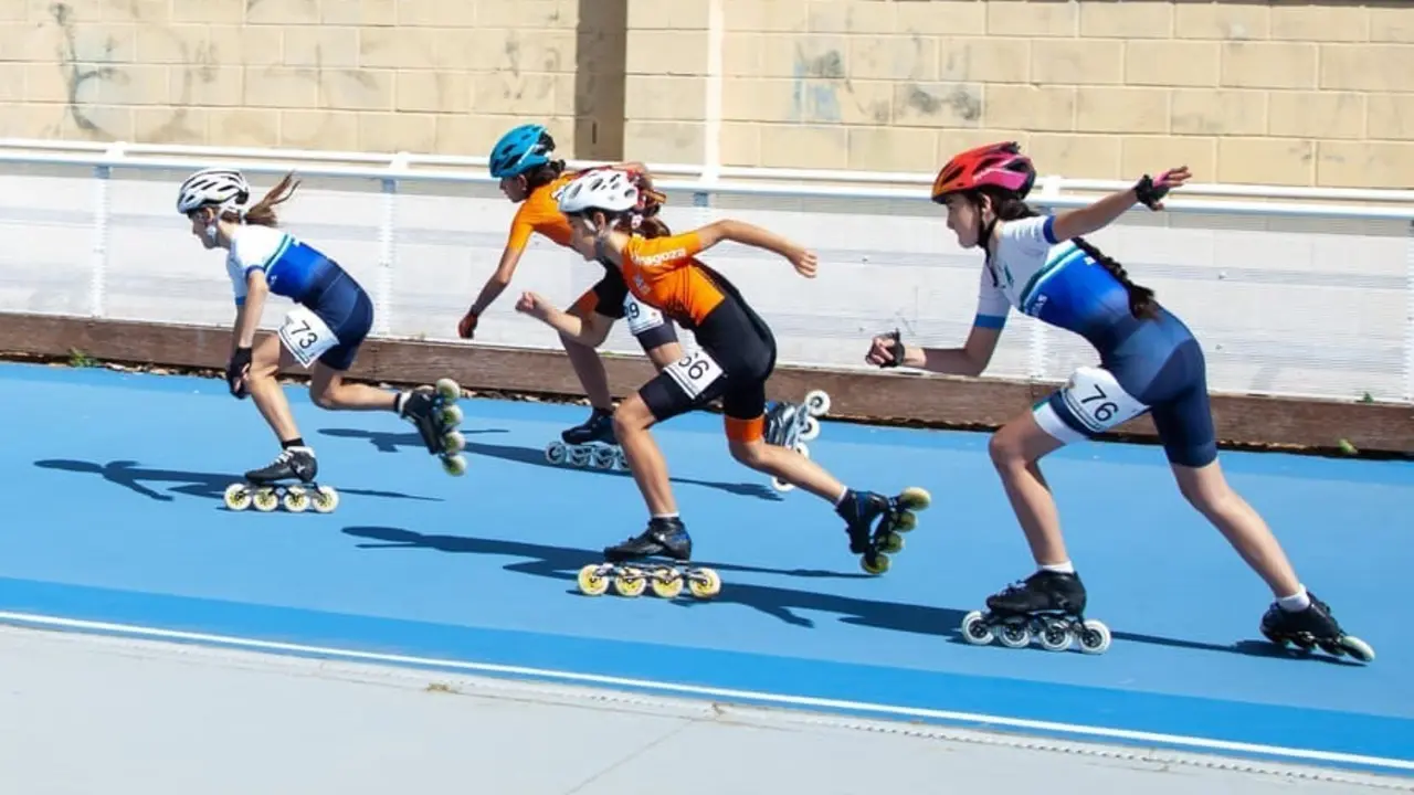 Imagen de la &uacute;ltima jornada de la liga aragonesa de patinaje de velocidad. Foto: FEARPA