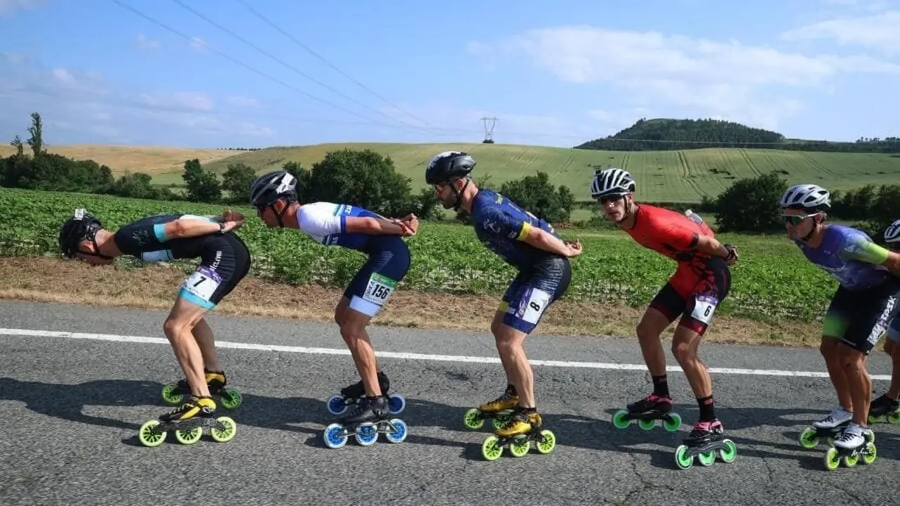 Imagen durante la P2P Skate Race en Pamplona. Foto: FEARPA