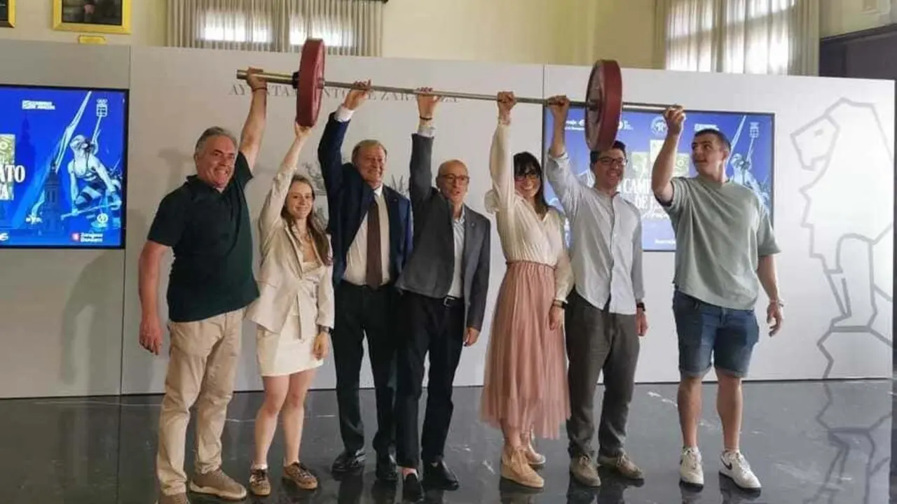 Imagen de la presentaci&oacute;n del Campeonato de Espa&ntilde;a halterofilia que se celebrar&aacute; en Zaragoza este fin de semana. Foto: Ayto. de Zaragoza. Servicio de Prensa