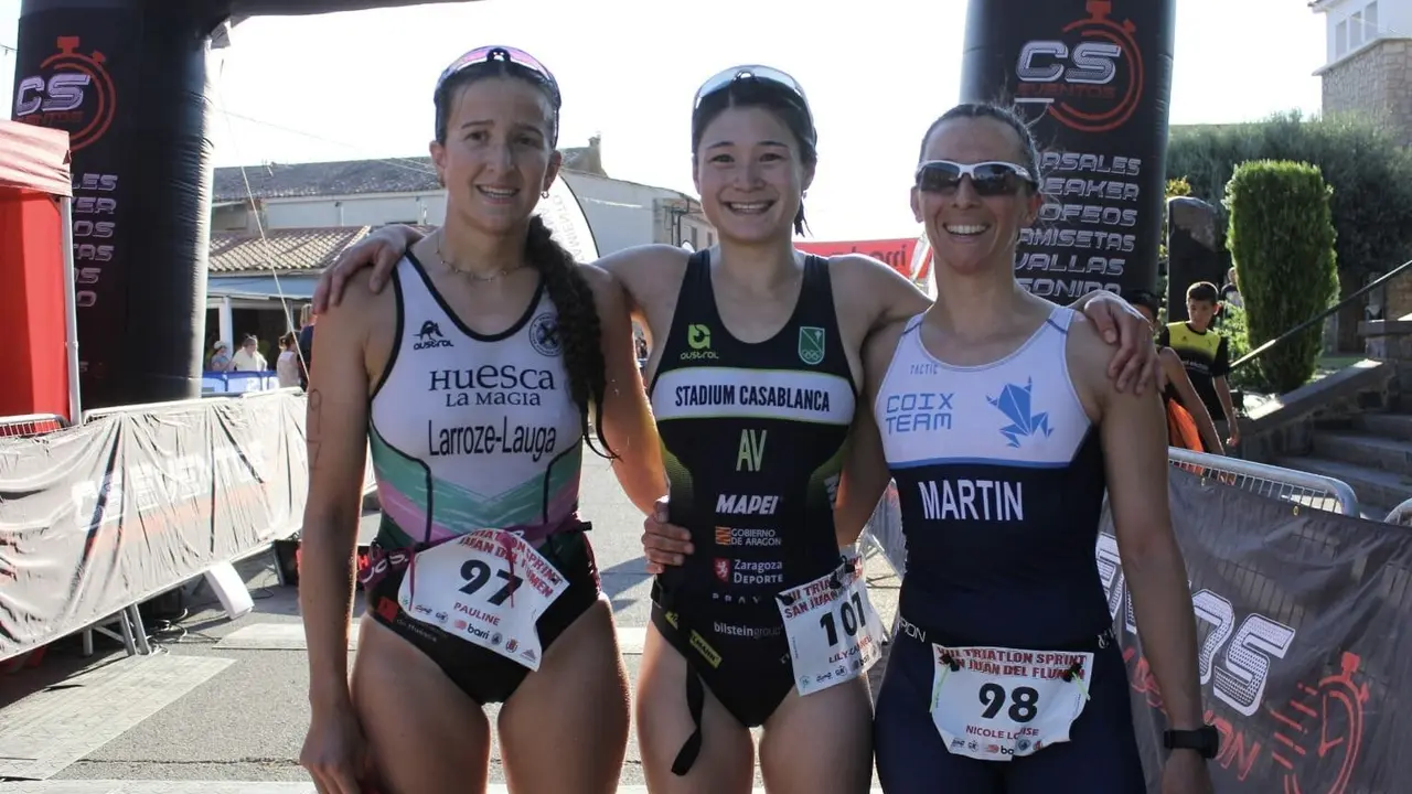 Las tres primeras clasificadas en la categor&iacute;a femenina. Fotograf&iacute;a: RuralCom.