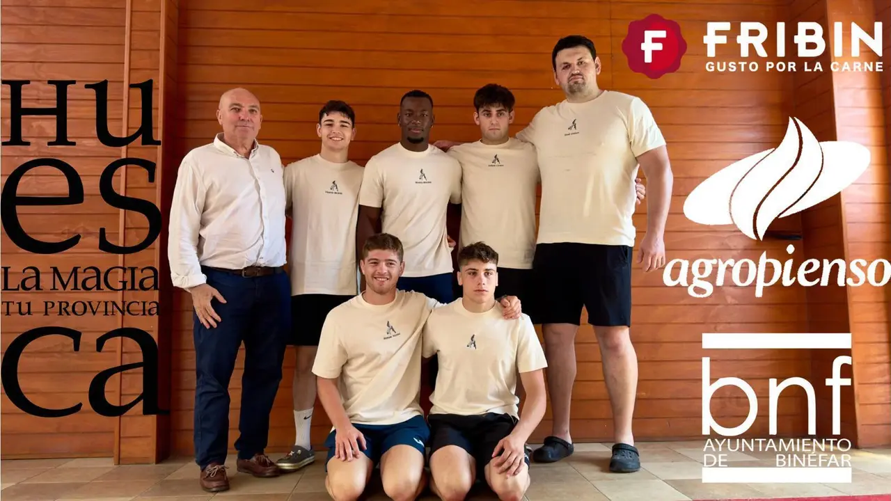 Foto de familia del CJ Bin&eacute;far en la tercera ronda de la Liga Nacional de Clubes. Fotograf&iacute;a: CJB.