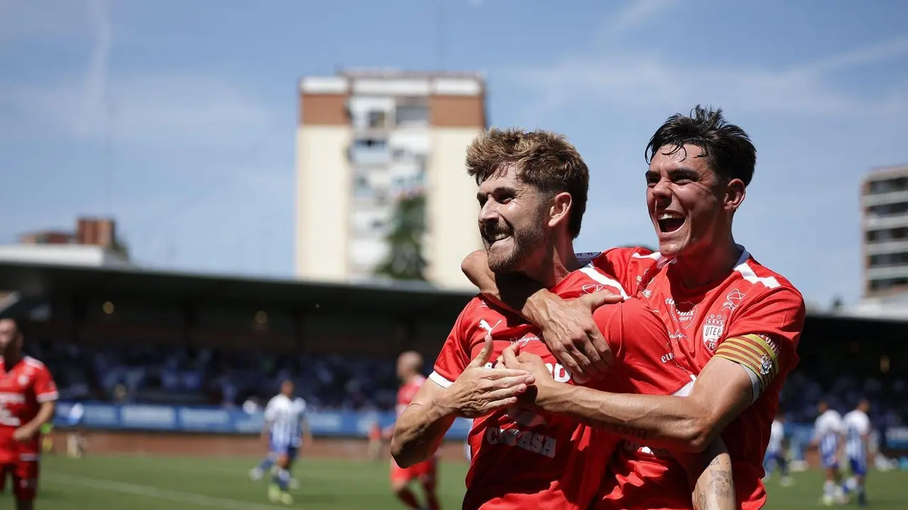 El Utebo celebrando un tanto el curso pasado ante el Talavera. Fotograf&iacute;a: @mariano_val__.