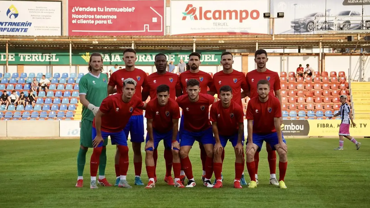 Once del Teruel ante el Castell&oacute;n 'B' en pretemporada. Fotograf&iacute;a: CD Teruel.