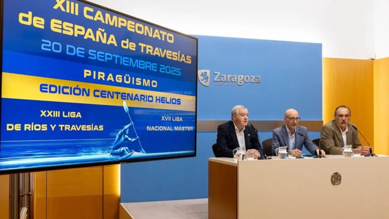 Imagen de la presentaci&oacute;n del Campeonato de Espa&ntilde;a de Pirag&uuml;ismo en el Ayto. de Zaragoza