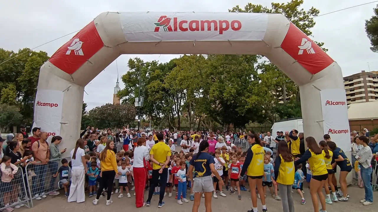 Imagen momentos antes de la salida de la carrera de la infancia en Zaragoza