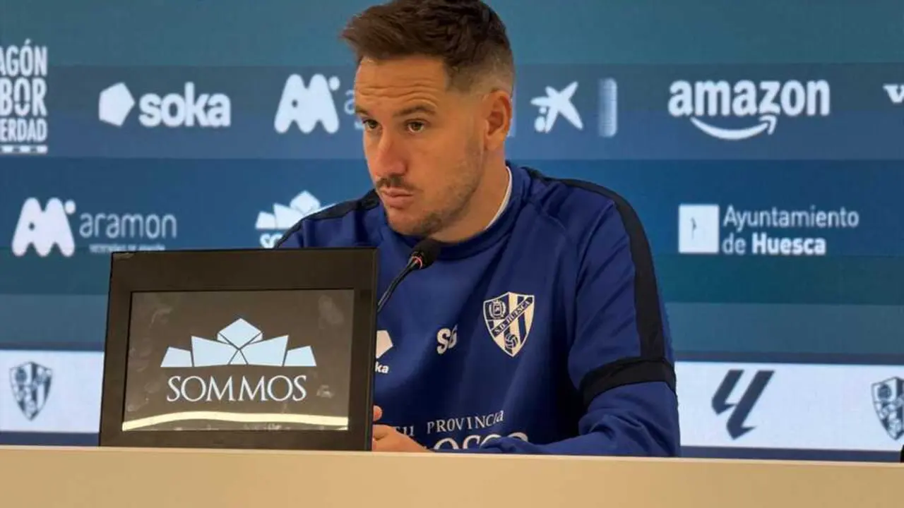 Guill&oacute; en una rueda de prensa