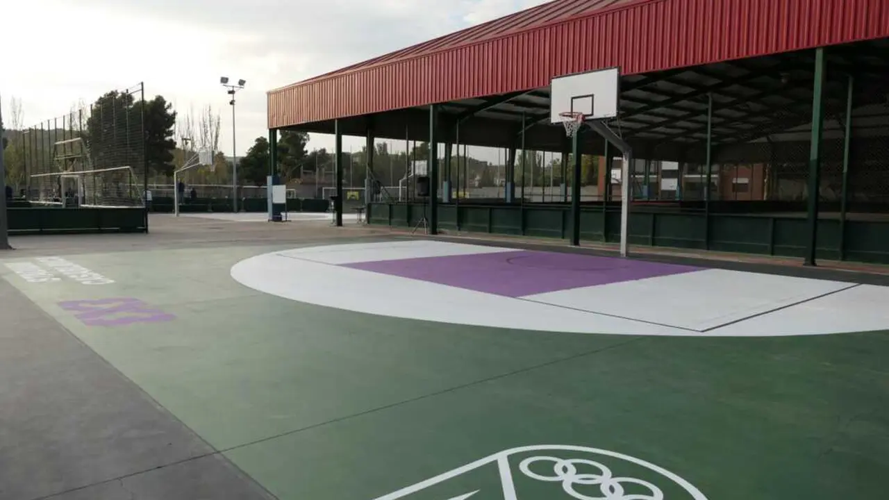 Pistas de baloncesto en el Stadium Casablanca / STC