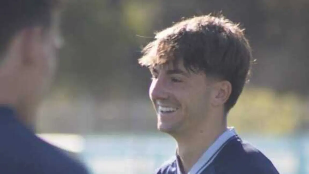 Manu Rico en un entrenamiento / SD Huesca