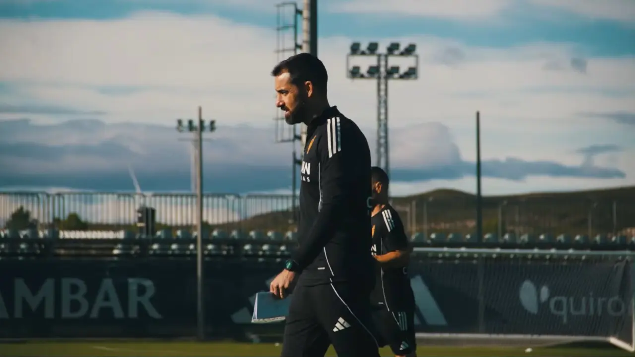 Rub&eacute;n Sell&eacute;s durante uno de sus primeros entrenamientos con el Real Zaragoza / RZ
