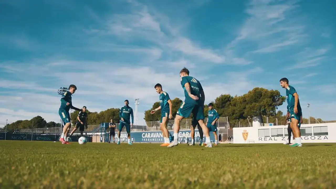 El rondo del Real Zaragoza / REAL ZARAGOZA