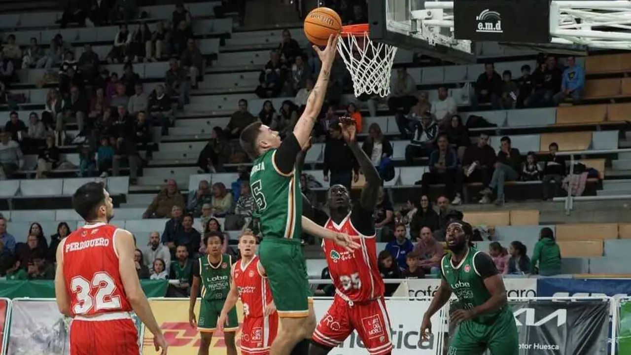Imagen del duelo entre Lobe Huesca y CB Benicarl&oacute;. Fotograf&iacute;a: C. Pascual.