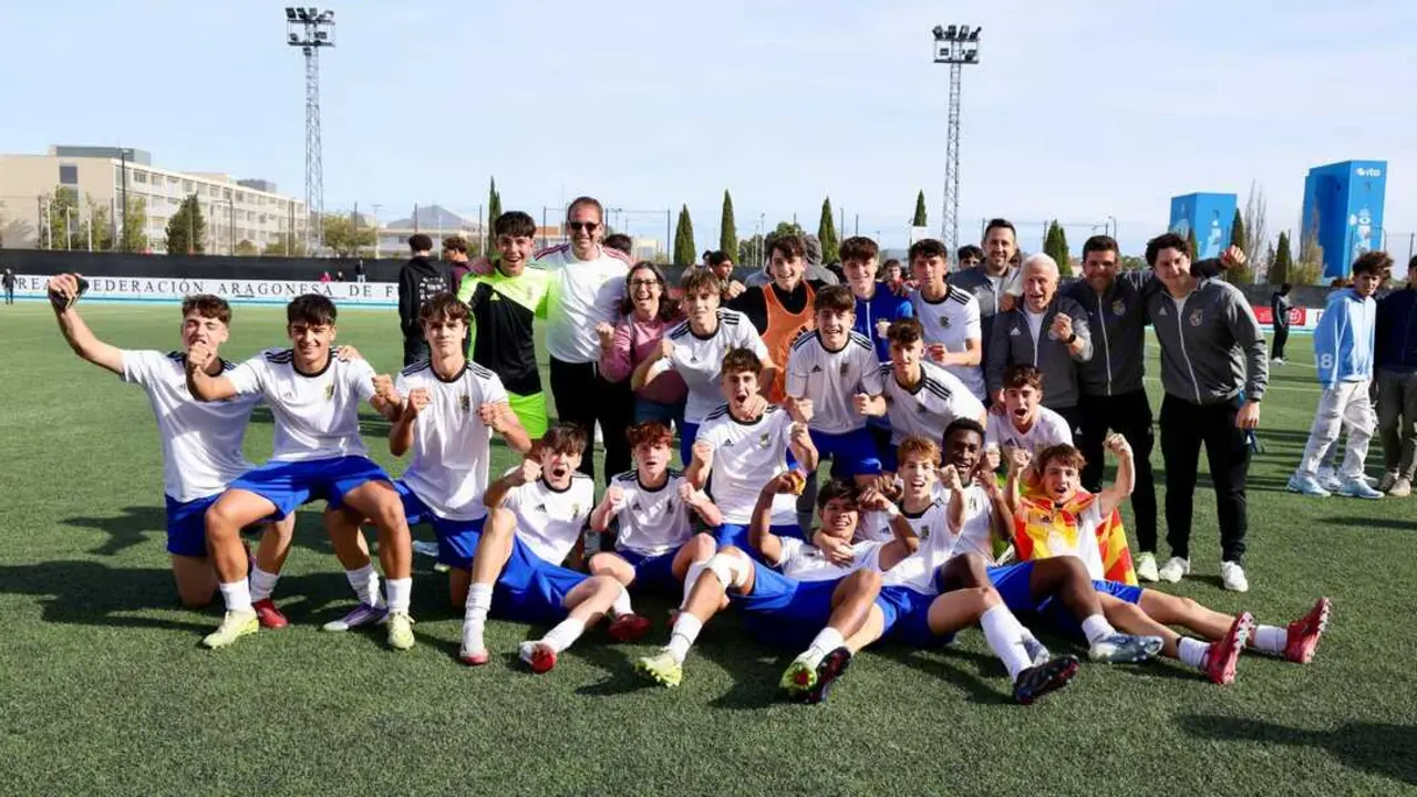 Celebraci&oacute;n de la Selecci&oacute;n Aragonesa Sub 16 tras vencer a Catalu&ntilde;a
