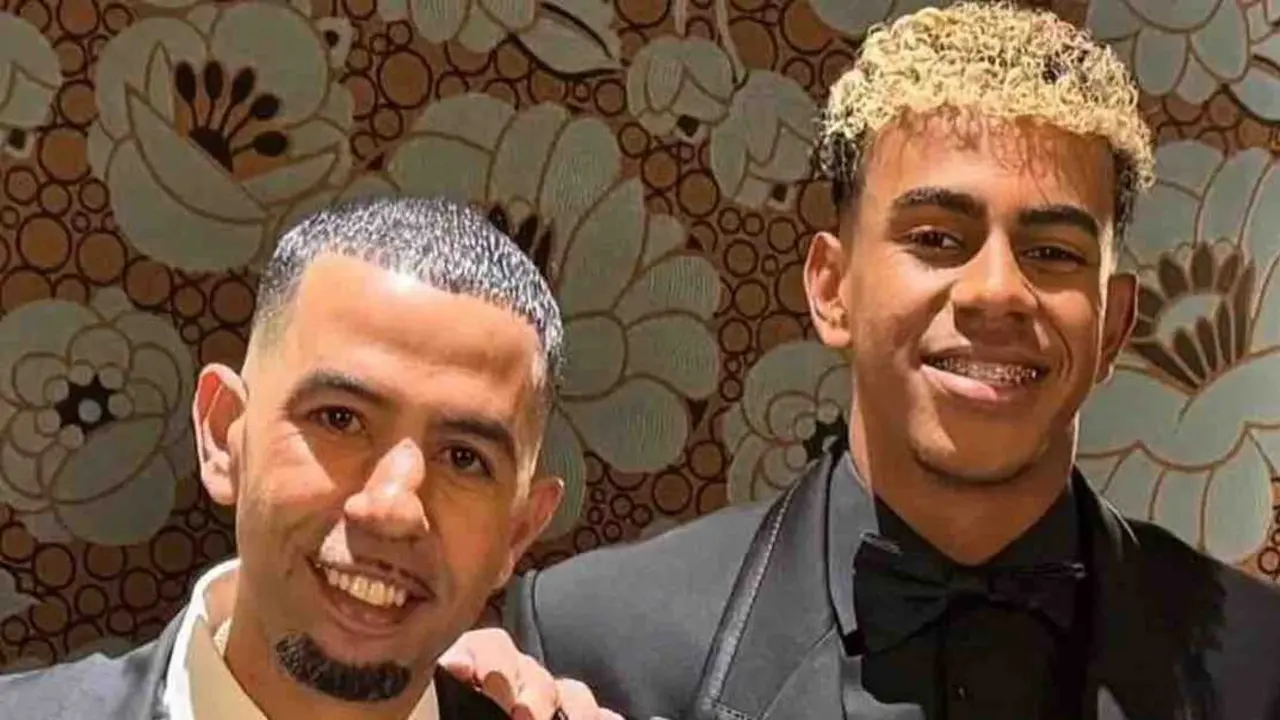 Lamine Yamal y su padre / 'X'
