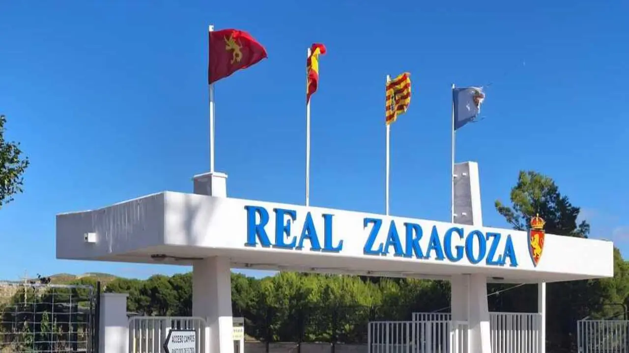 Ciudad Deportiva / Amanda Sarasa