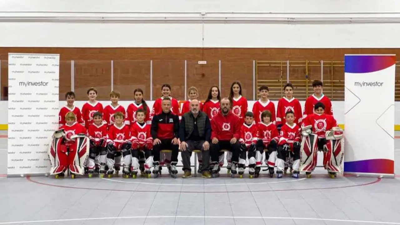 Plantilla del equipo inline. Fotograf&iacute;a: CHJ/Adri&aacute;n Betr&aacute;n.