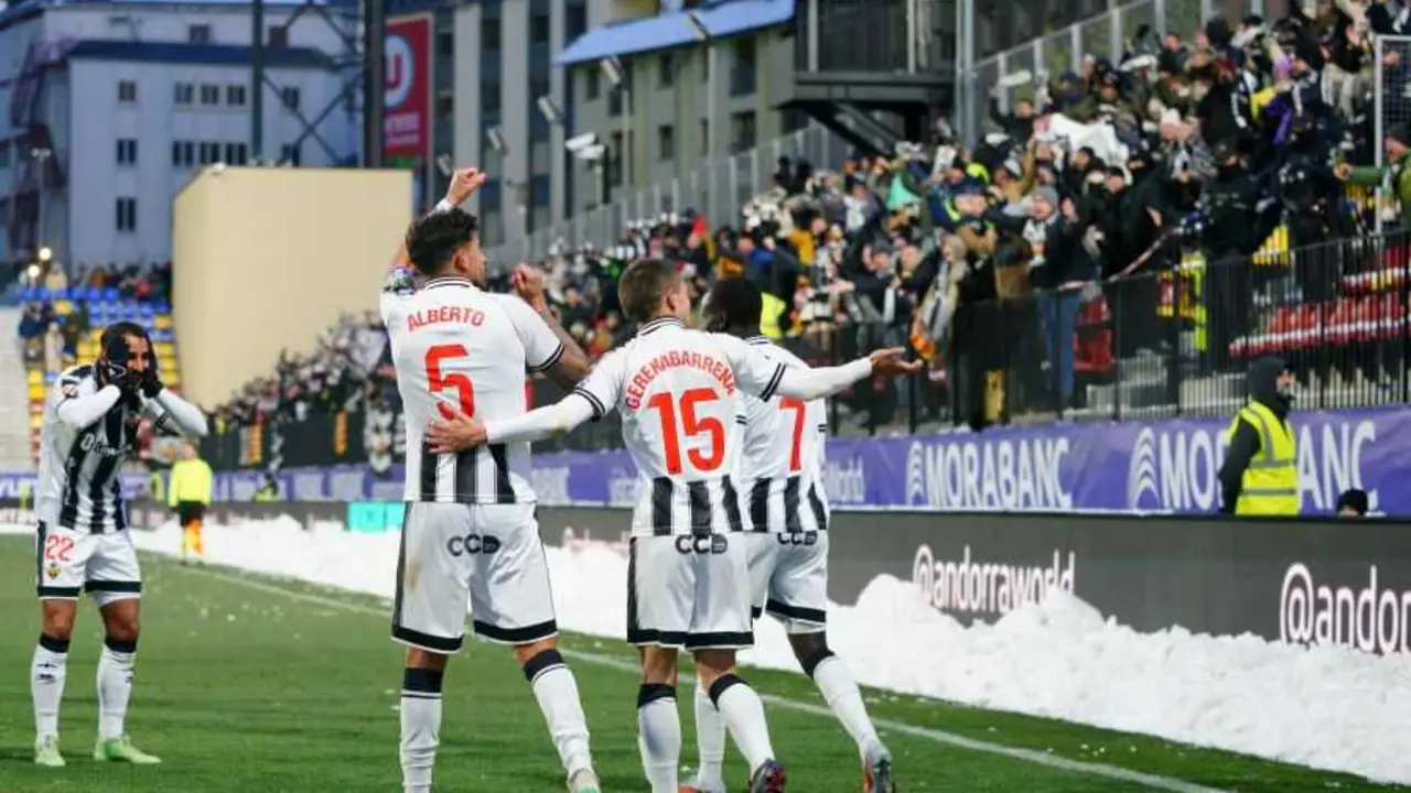 Jugadores del Castell&oacute;n celebran un gol ante el Andorra / LaLiga