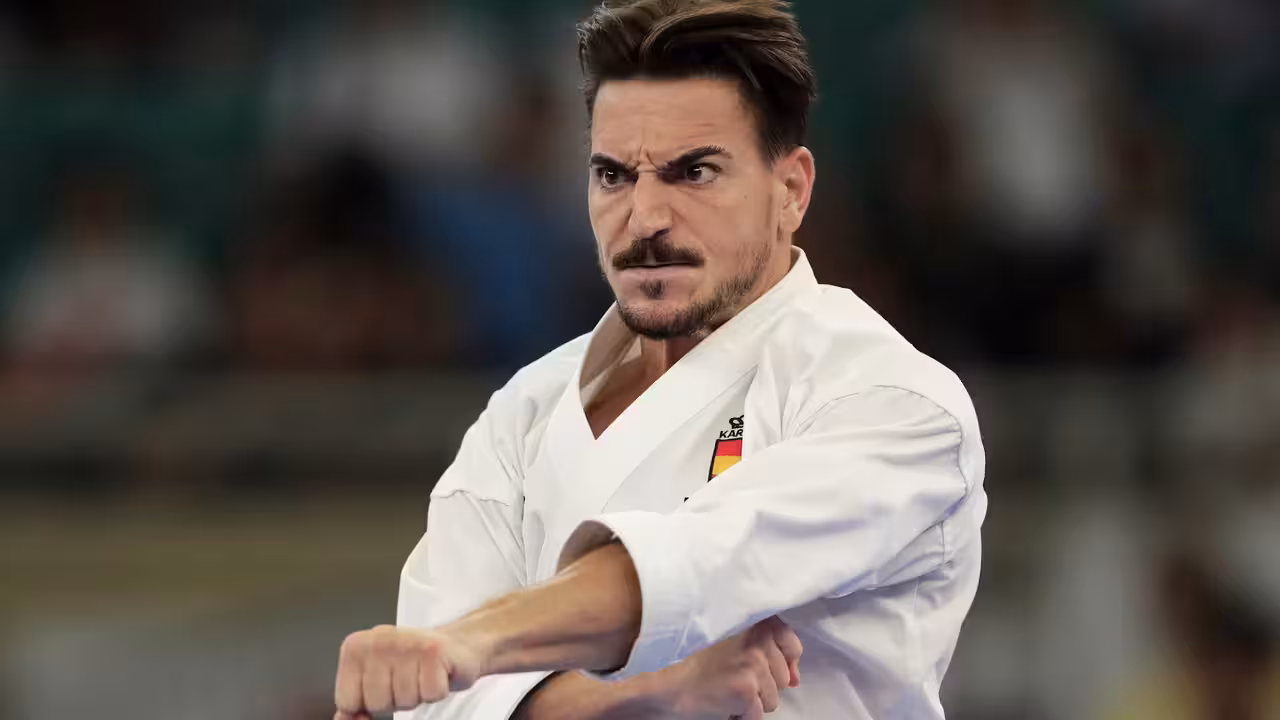 Dami&aacute;n Quintero durante una competici&oacute;n de k&aacute;rate / Olympics