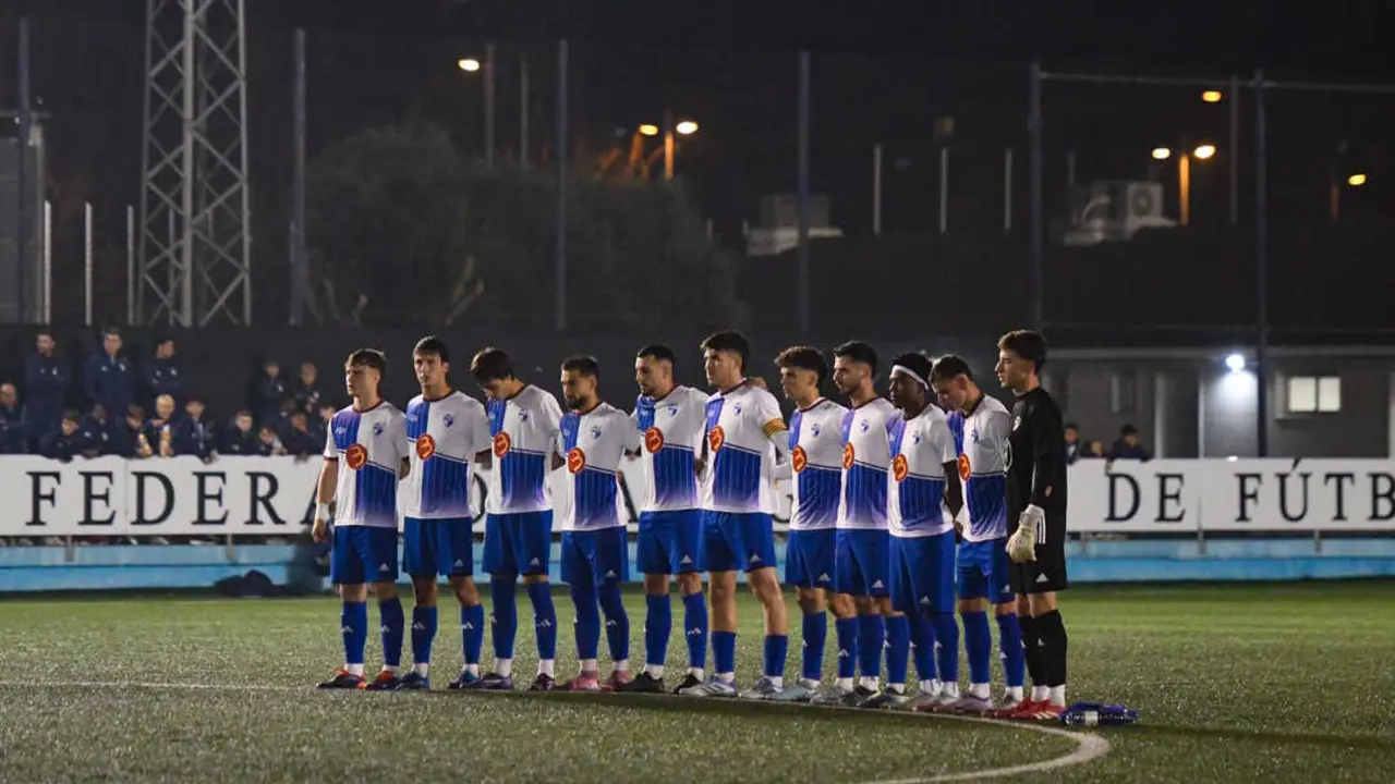 Jugadores del CD Ebro ante el Tarazona en Copa del Rey / CD Ebro