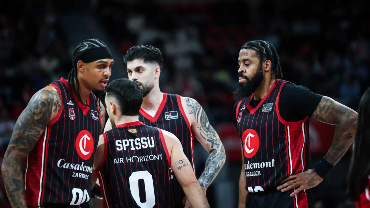 Jugadores de Casademont Zaragoza durante un partido / CZ