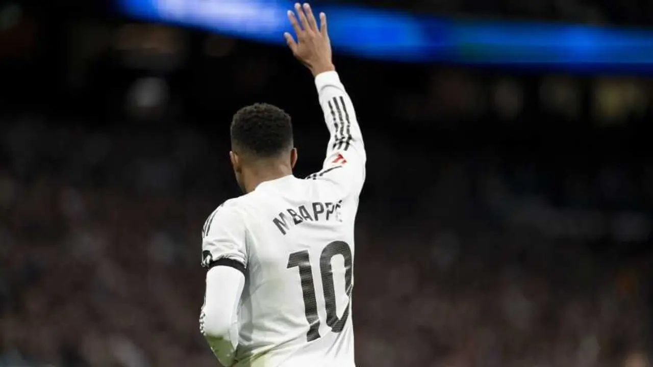 Kylian Mbapp&eacute; durante un partido con el Real Madrid / LaLiga