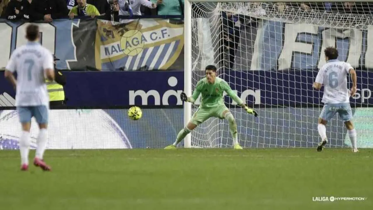 Esteban Andrada en el partido ante el M&aacute;laga / LaLiga