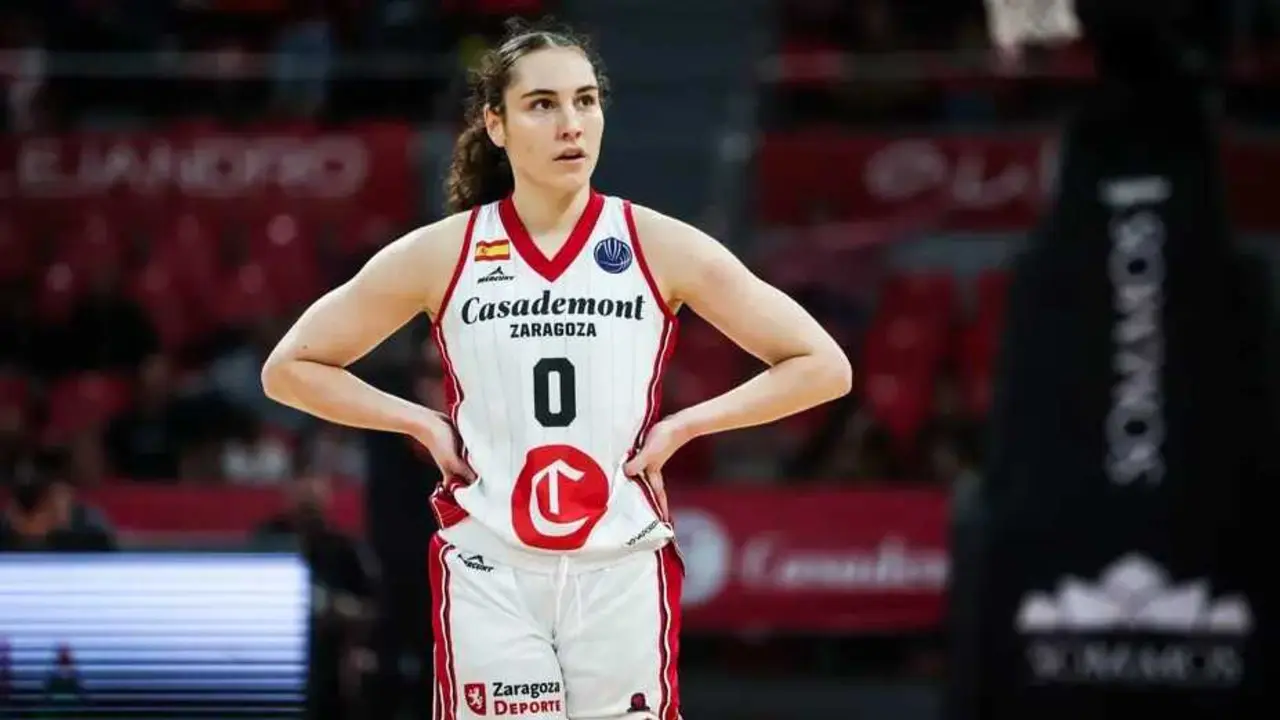 Carla Leite, durante un encuentro de Euroliga. Fotograf&iacute;a: FIBA.
