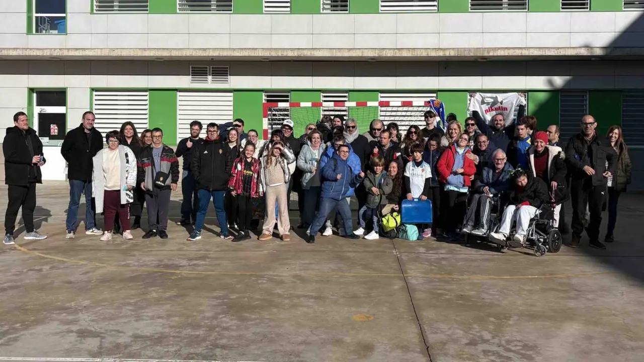 Nayim, en su visita a ATADES / ATADES