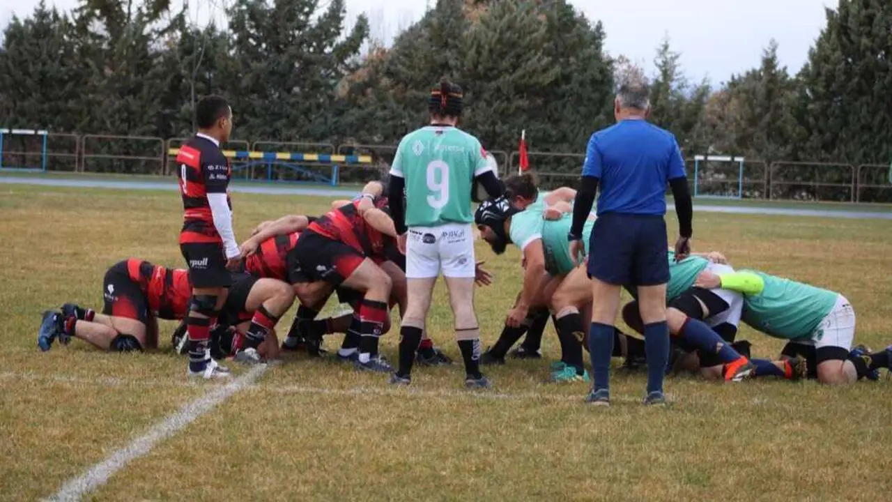 Imagen del duelo entre Teruel y Valencia. Fotograf&iacute;a: Rugby Teruel.