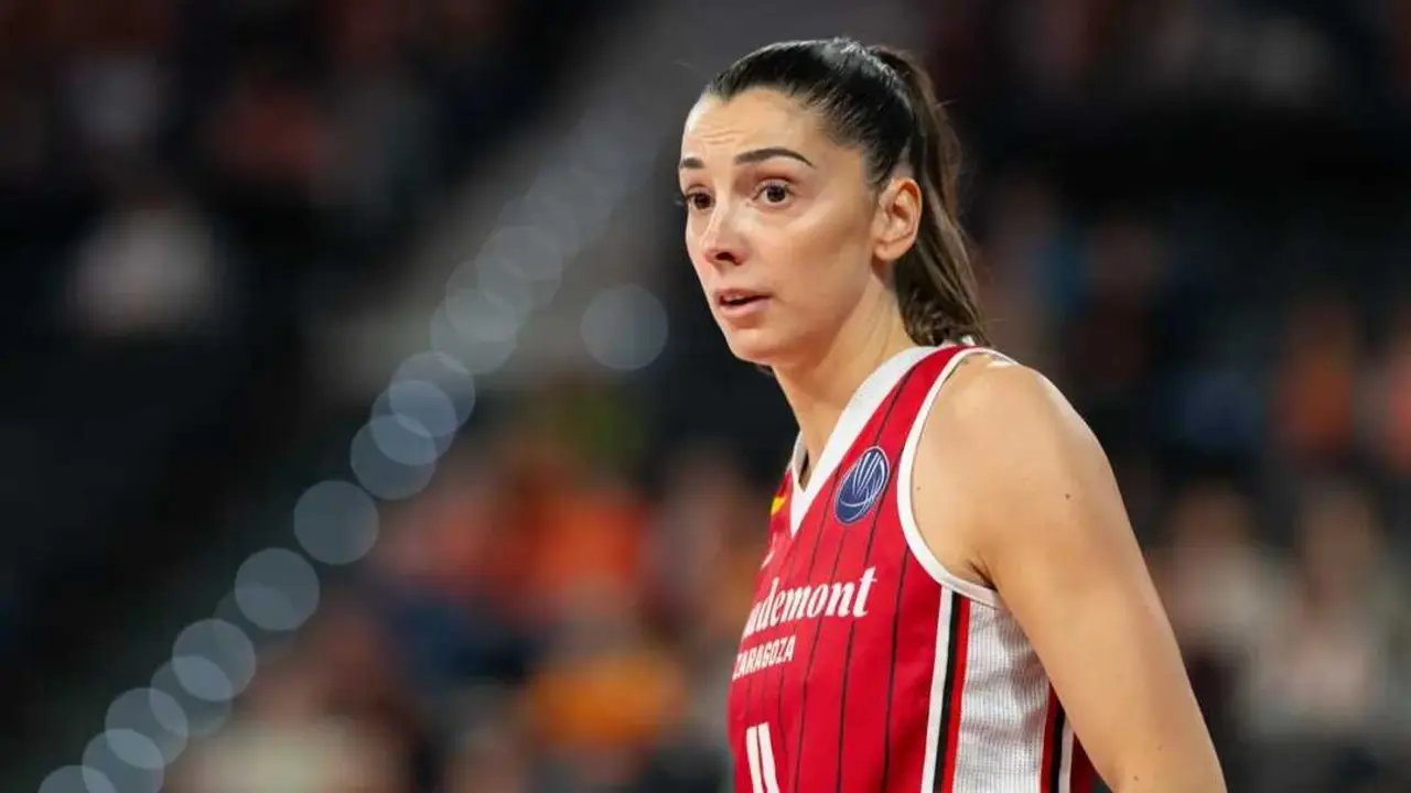 Mariona Ortiz, durante un duelo de Euroliga. Fotograf&iacute;a: FIBA.