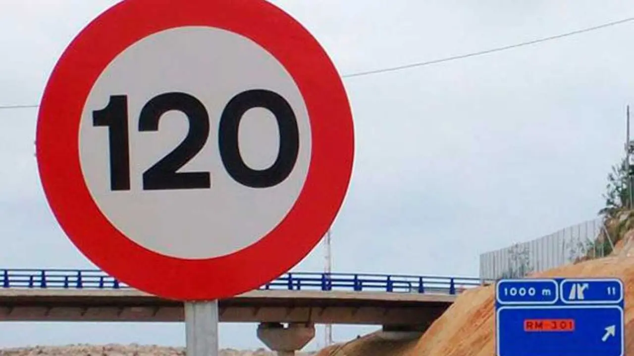 Se&ntilde;al 120 / 'X'