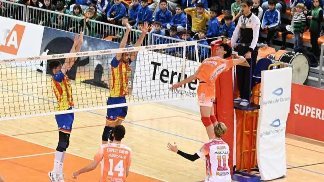 Imagen de un partido de Pamesa Teruel y Conqueridor Valencia / CV Teruel