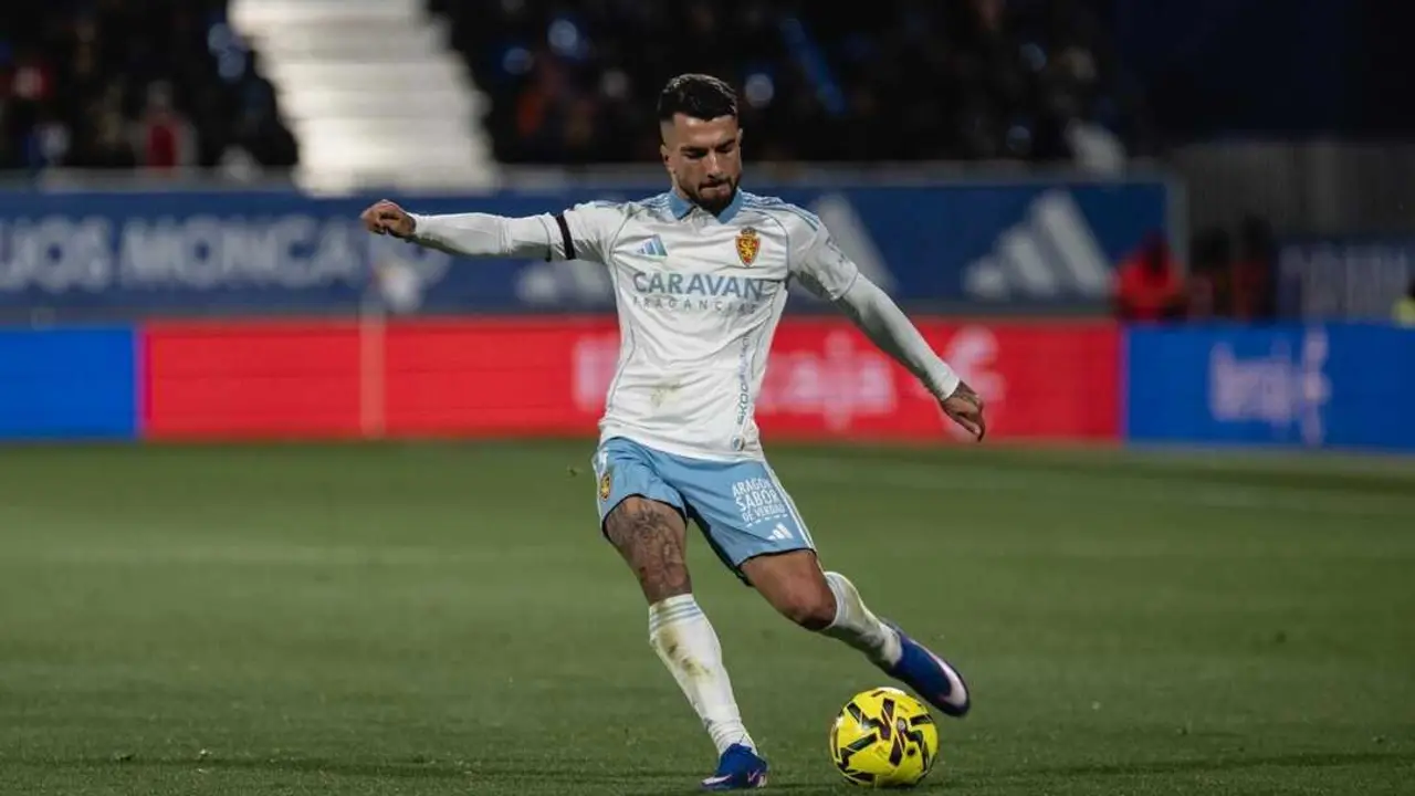 Dani Tasende, el mejor pie del Real Zaragoza / MARCOS CEBRI&Aacute;N
