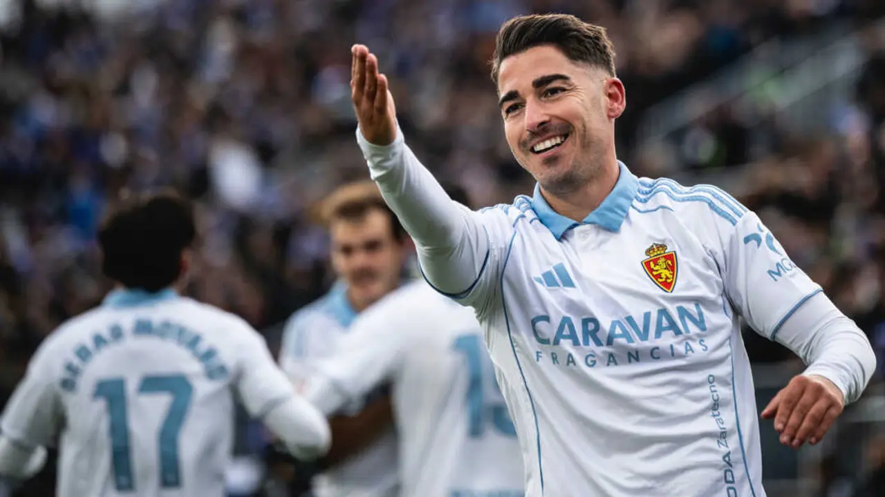 Toni Moya con el Real Zaragoza / MARCOS CEBRI&Aacute;N