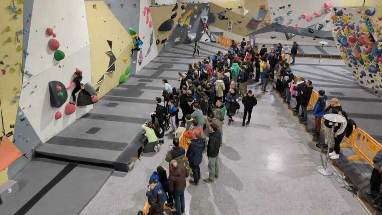 El IndoorWall Jaca durante el Campeonato Auton&oacute;mico. Fotograf&iacute;a: FAM.