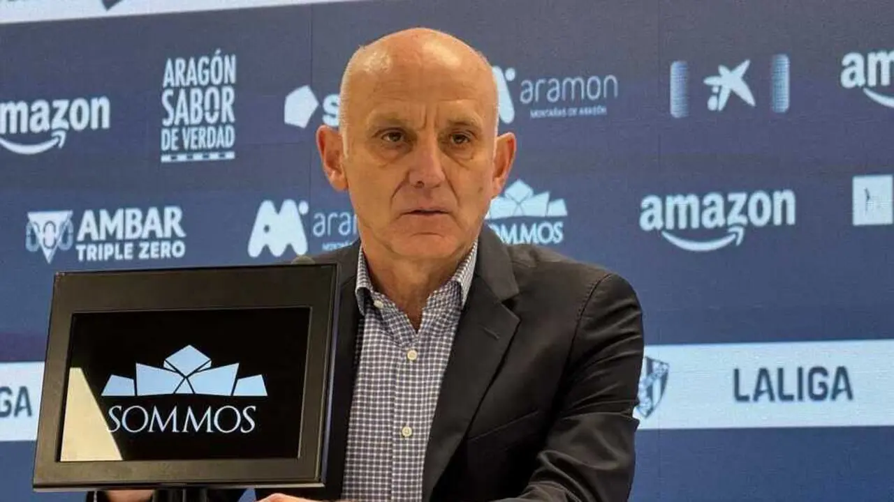 &Aacute;ngel Mart&iacute;n Gonz&aacute;lez en rueda de prensa / SD Huesca