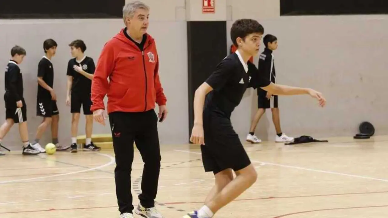 Toni Garcia del Veszprem ya ha participado en el programa de alto rendimiento de Dominicos. Fotograf&iacute;a: BM Dominicos.
