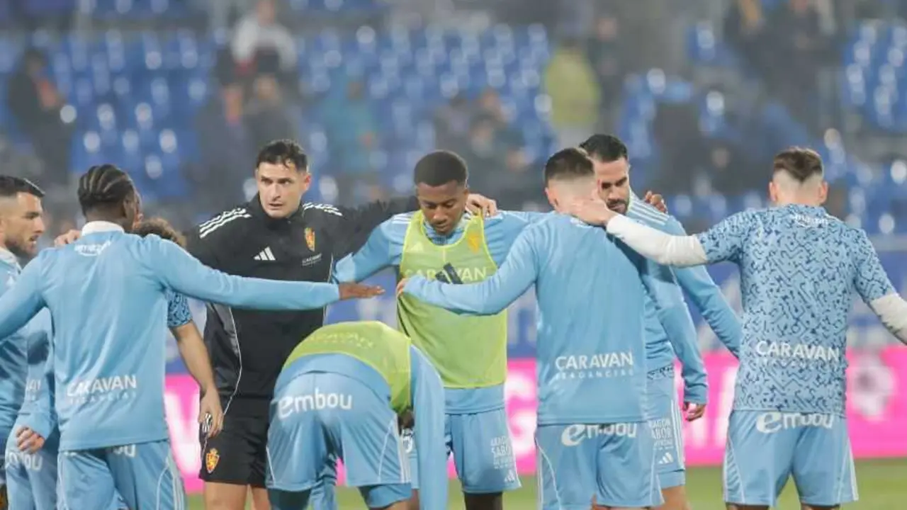 Jugadores del Real Zaragoza antes de un partido / LaLiga