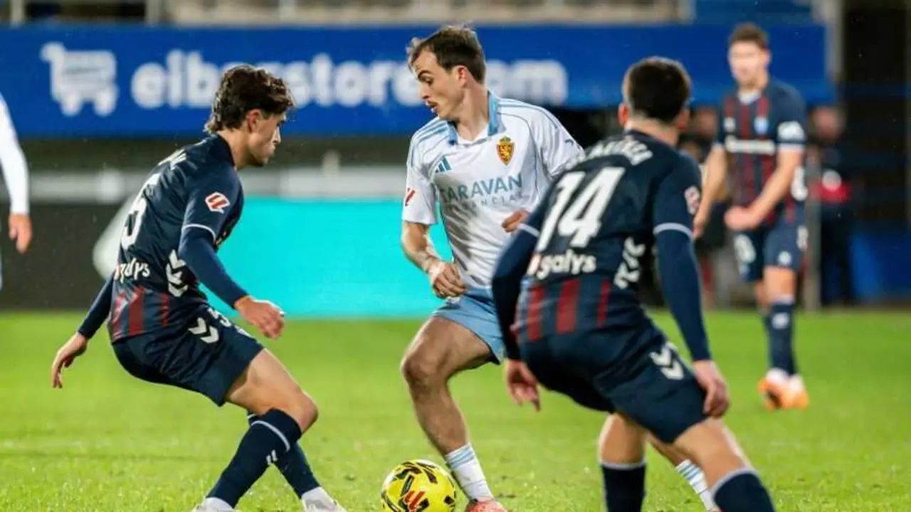Francho en el SD Eibar - Real Zaragoza de la ida / LaLiga