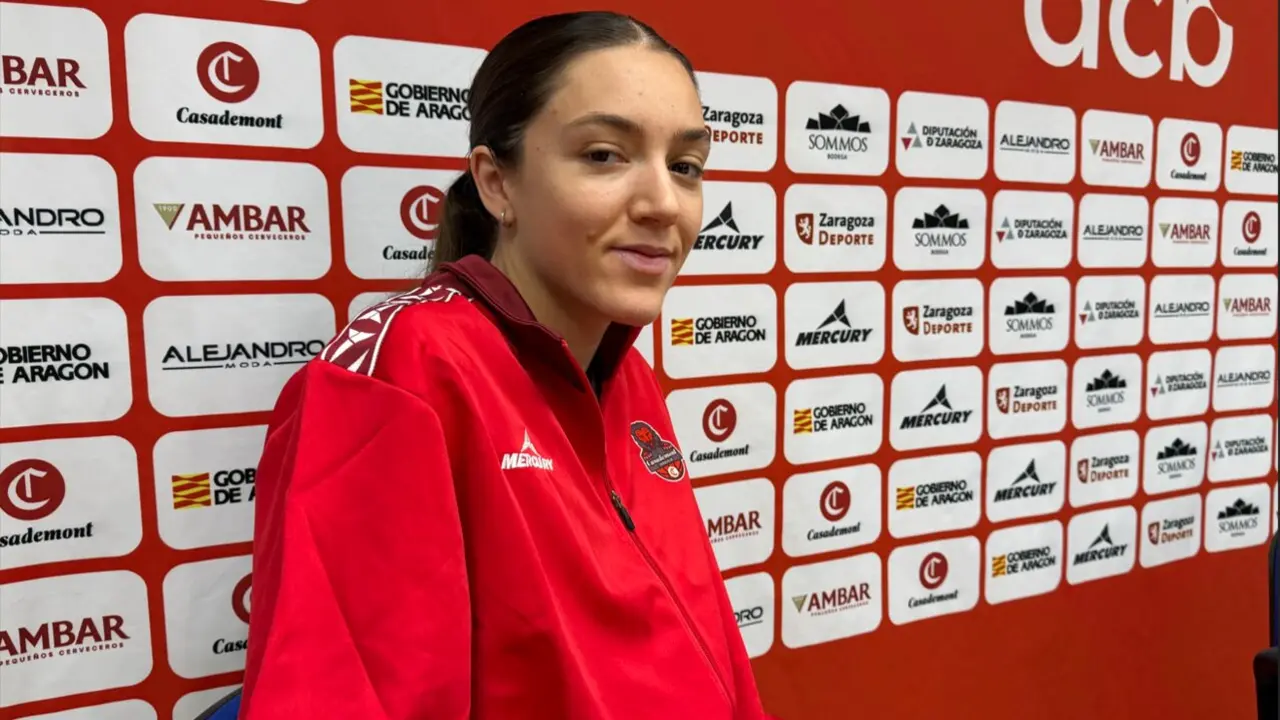 Helena Pueyo, instantes antes de la entrevista. Fotograf&iacute;a: SPORT ARAG&Oacute;N.