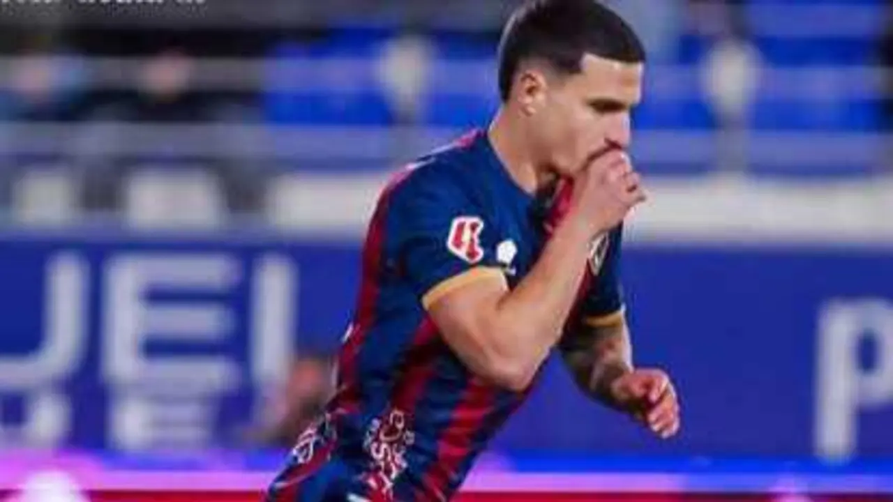 Seoane, titular frente al Ceuta / SD Huesca