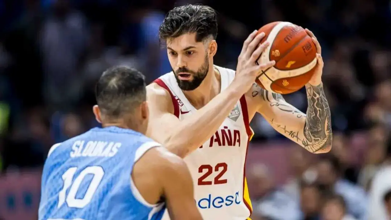 Santi Yusta, durante el pasado EuroBasket con Espa&ntilde;a. Fotograf&iacute;a: FEB.